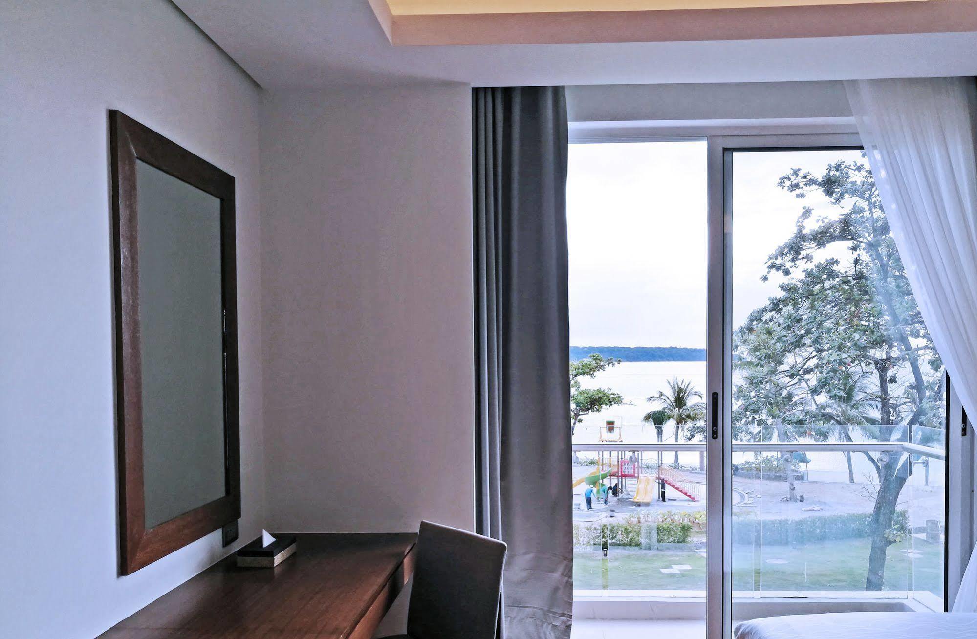 Acea Subic Bay Hotel Morong  Bagian luar foto